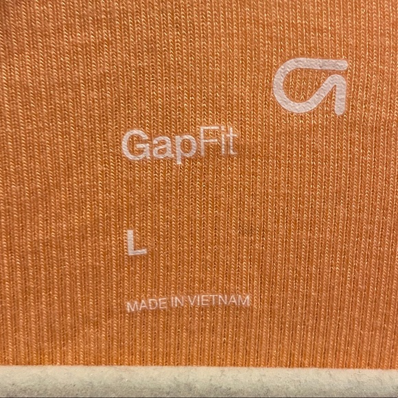 GapFit Supersoft Rib Twist-Front Top - Picture 4 of 9
